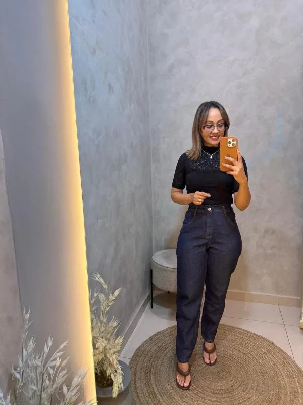Calça Mom